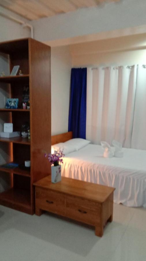 Makan Jamil Transient Home Manila Luaran gambar